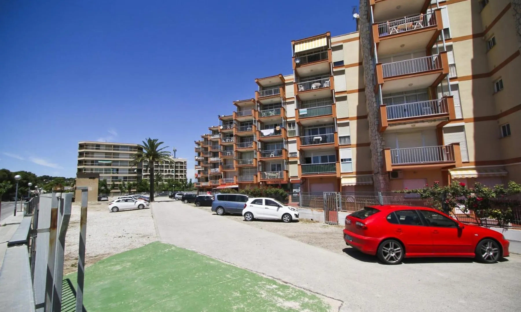 Dms Planetcostadorada La Pineda Apartmán